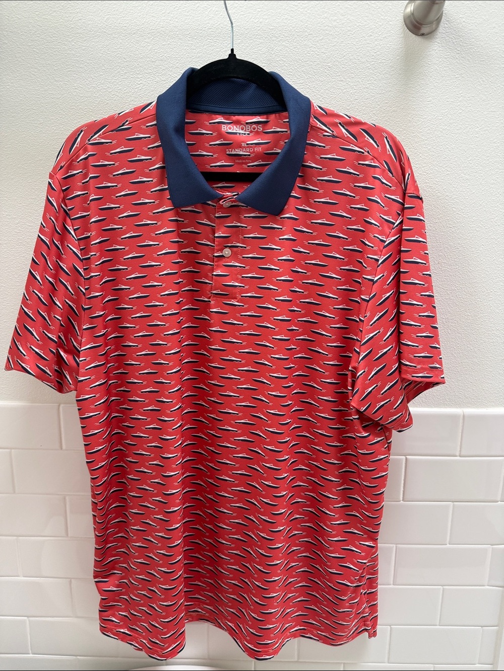 Bonobos Performance Golf Polo XL Red Orange Novelty Speed Boat NWOT